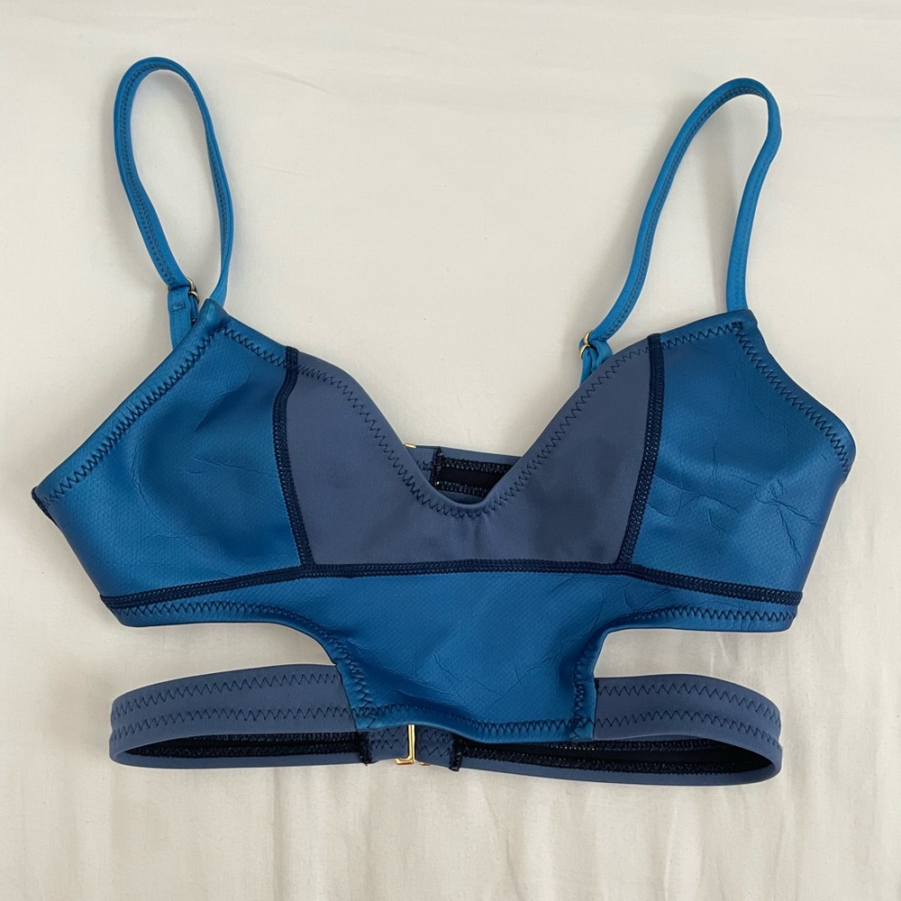Cynthia Rowley bikini top 🫐 size M